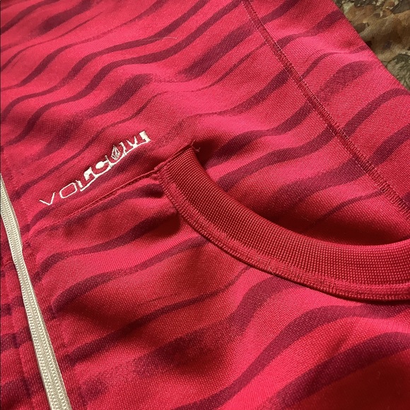 VOLCOM HOODIE! - Picture 1 of 5